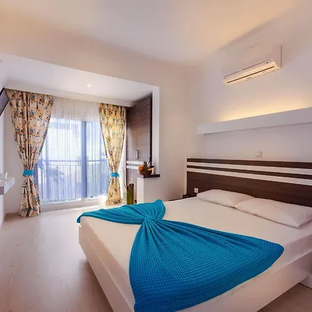 Puya Hotell 3*